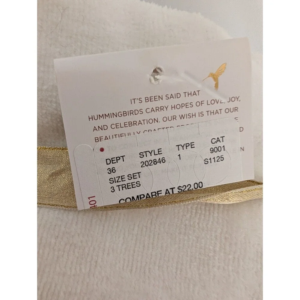 Papyrus Set of 2 Christmas Red Gold Poinsettias Hand Towels